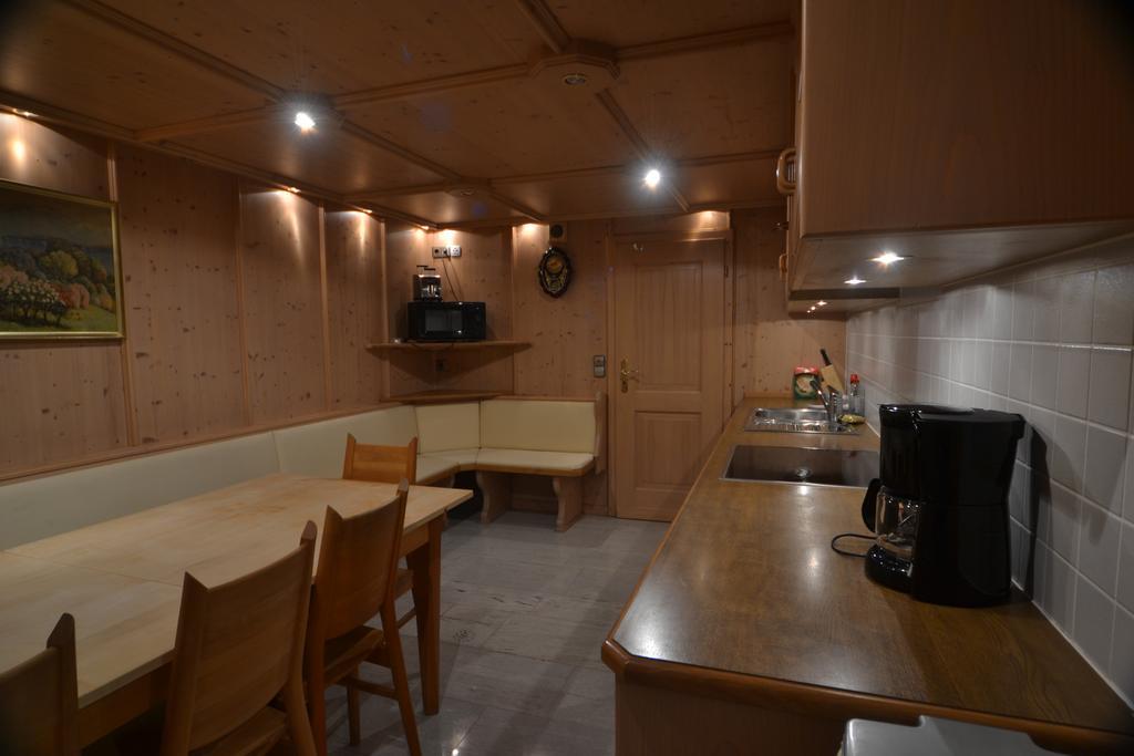 Schwarwald Apartment Шлухзее Номер фото